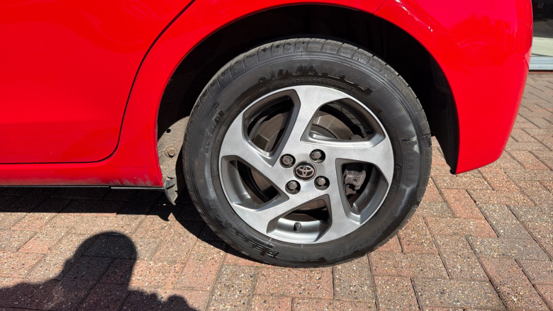 Toyota Yaris 1.5 Hybrid Icon 5dr CVT Hybrid Hatchback